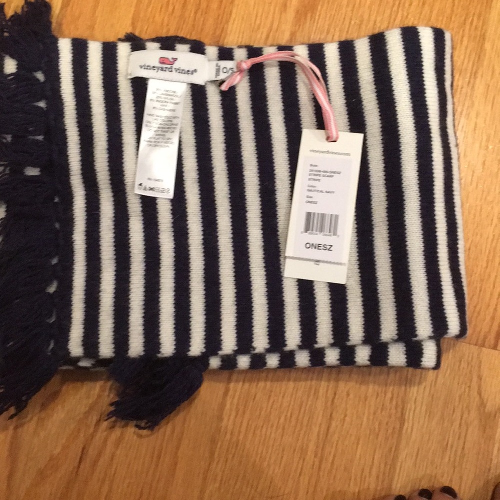 NWT Vineyard Vines Stripe Scarf